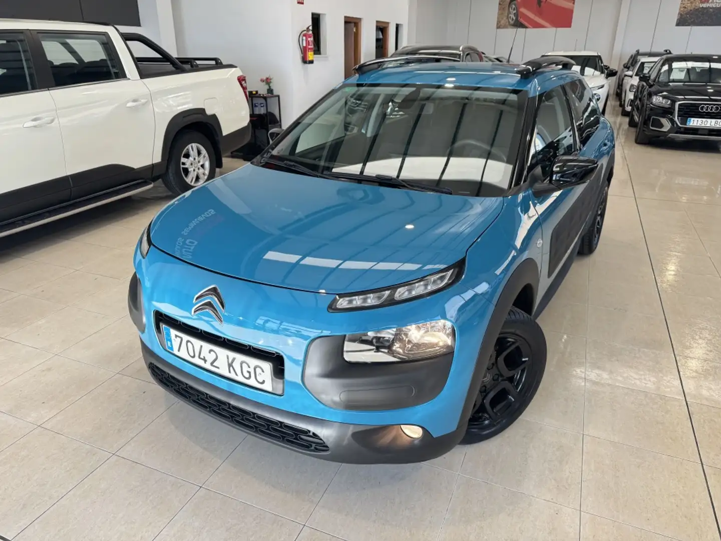 Citroen C4 Cactus 1.2 PureTech Feel Edition 82 Blau - 1