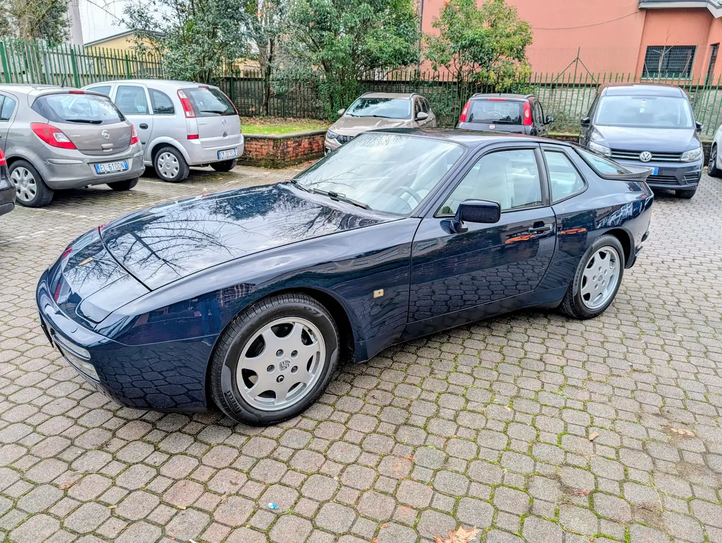 Porsche 944 Coupe 3.0 S2 - 1