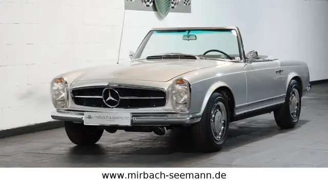 Mercedes-Benz 230 SL Pagode - 3-Sitzer mit Automatik