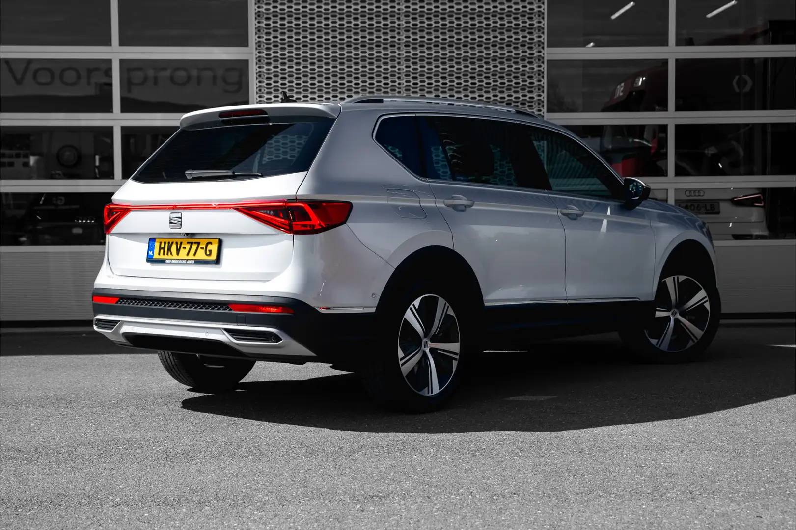 SEAT Tarraco 1.4 TSI e-Hybrid PHEV Xperience Business Intense | Zilver - 2