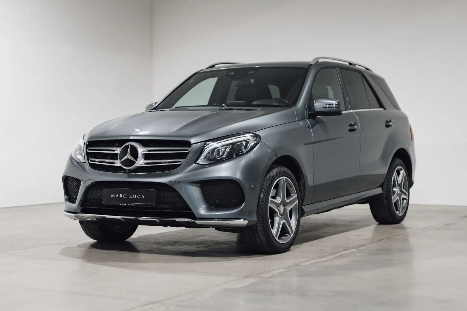 Mercedes-Benz GLE 350 GLE GLE 350 d 4Matic Grau - 2