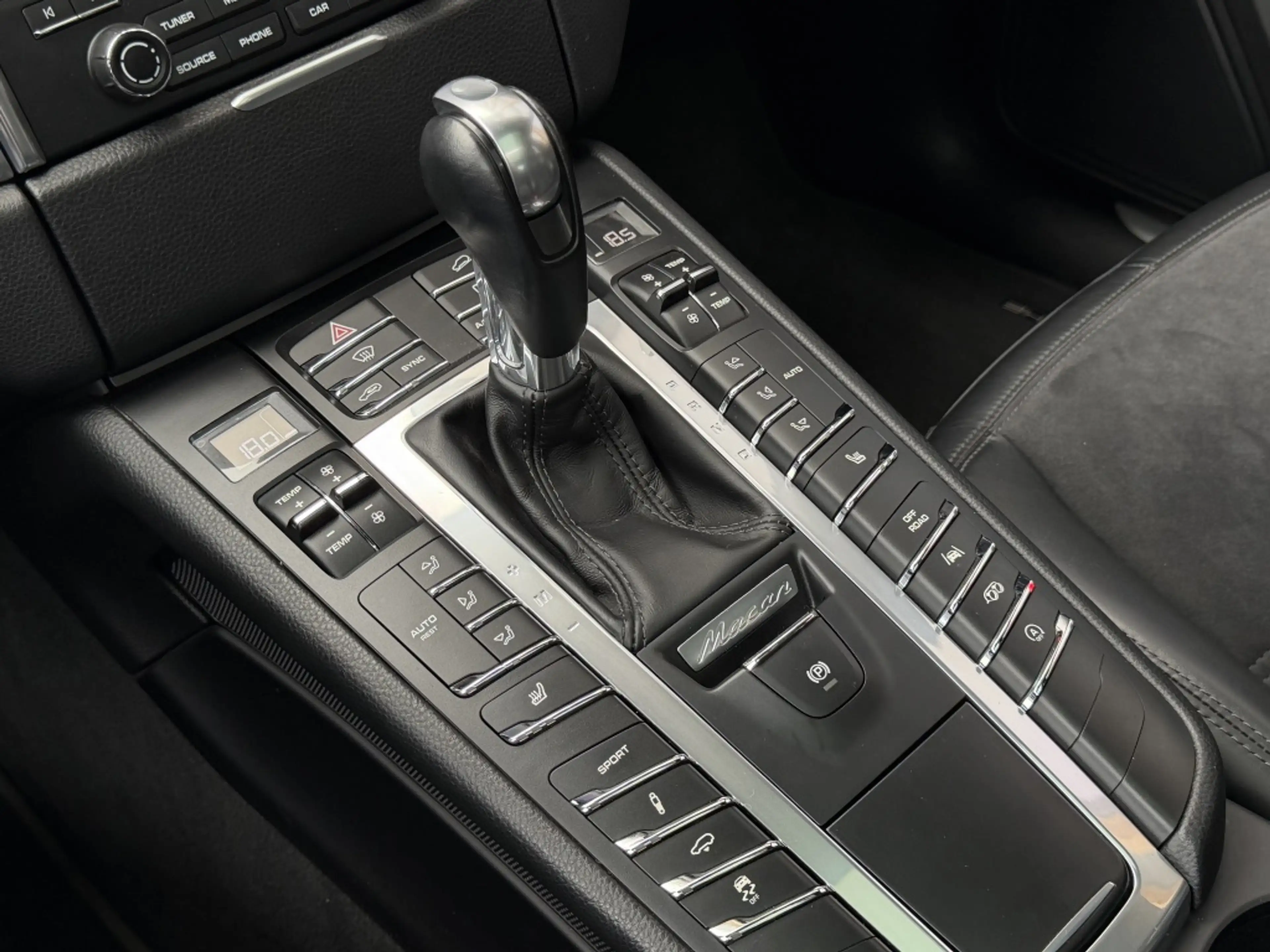 Porsche Macan 3.0 GTS | Panorama-dak | 360 Camera | Sportuitlaat — photo 24