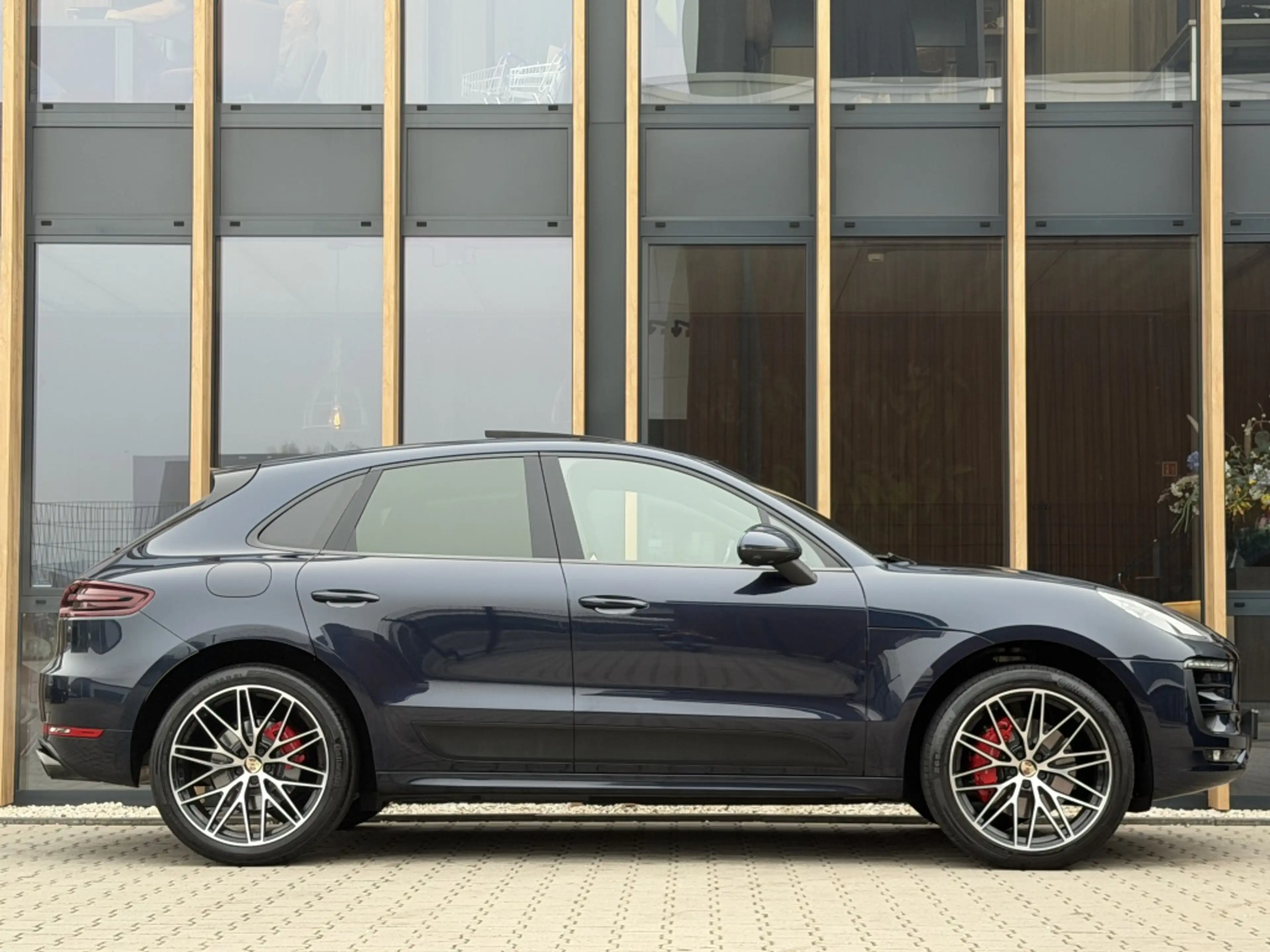 Porsche Macan 3.0 GTS | Panorama-dak | 360 Camera | Sportuitlaat — photo 11