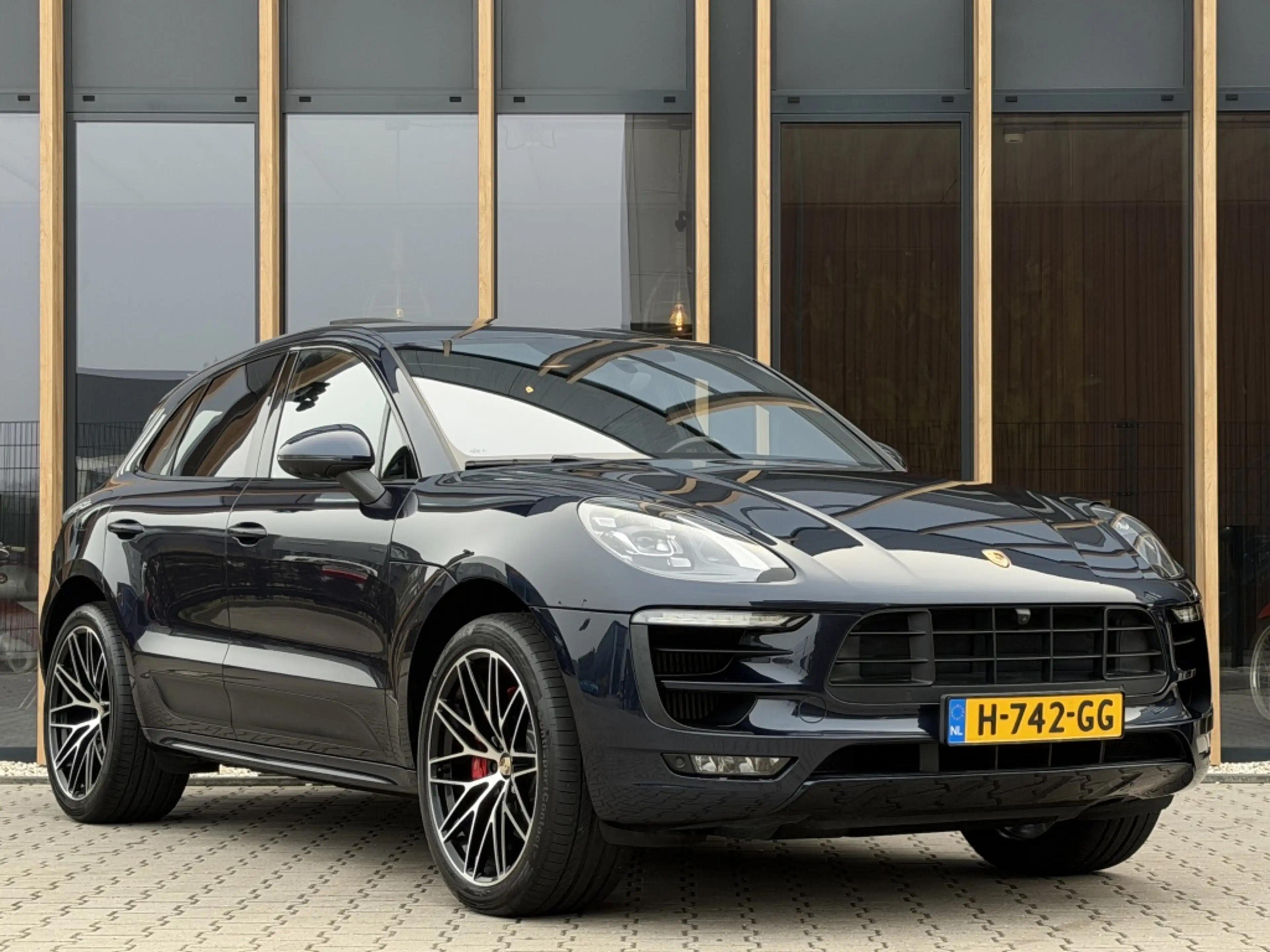 Porsche Macan 3.0 GTS | Panorama-dak | 360 Camera | Sportuitlaat — photo 16