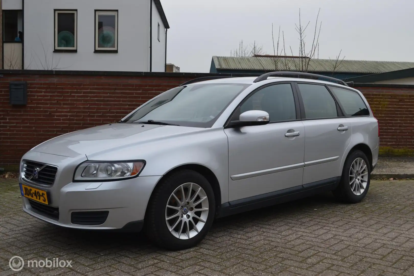 Volvo V50 2.4i Kinetic | 170PK | Airco | Youngtimer Gris - 2