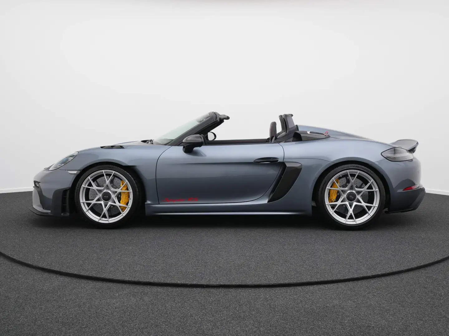 Porsche 718 Spyder RS Gris - 2