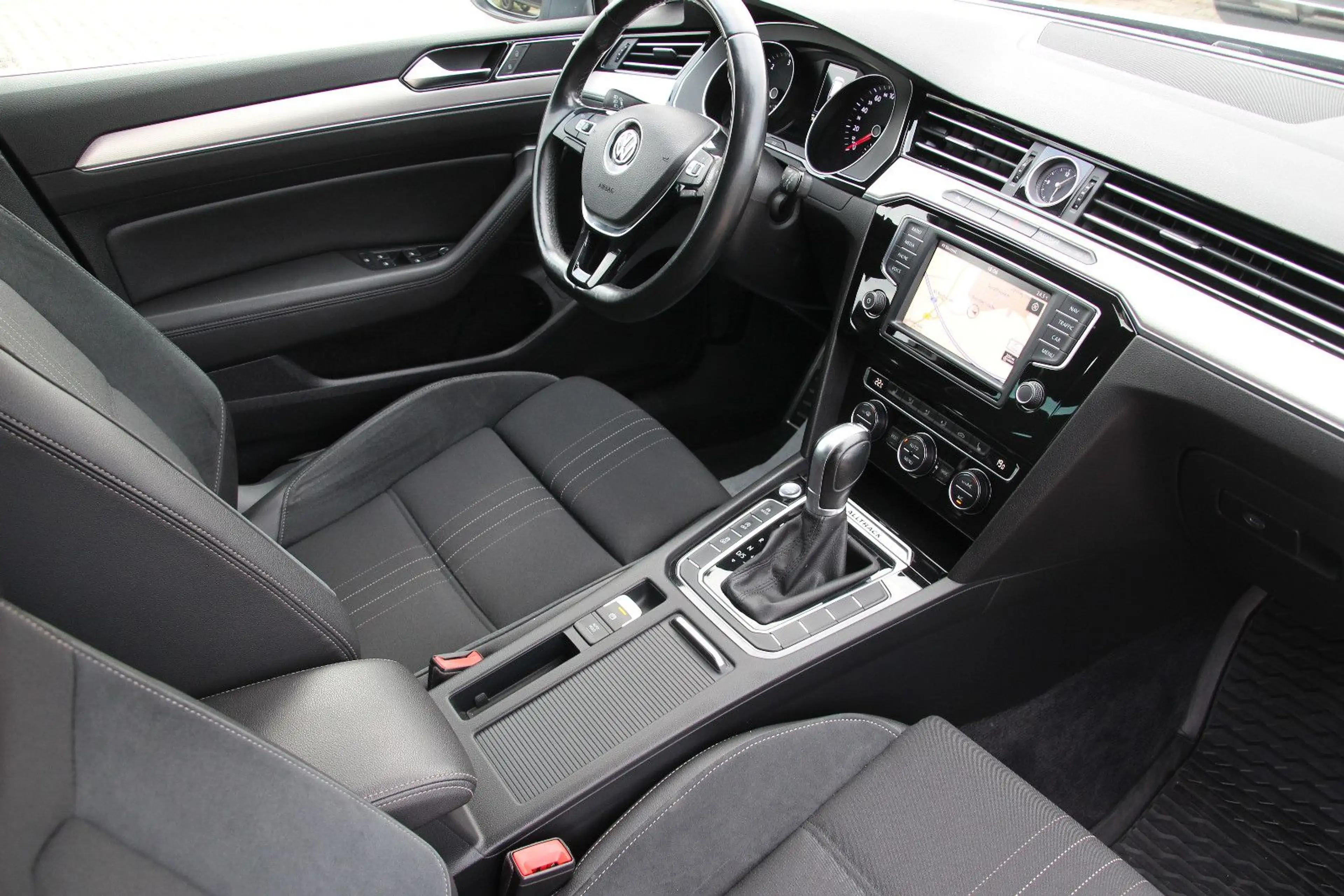 Volkswagen Passat Alltrack 2.0 BMT 4Motion LED/Dynaudio/AHK — photo 15