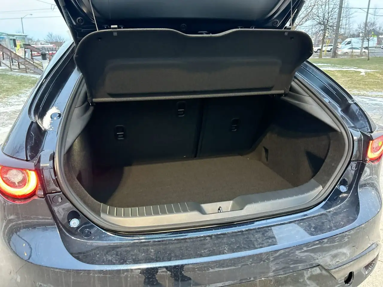 Mazda 3 снимка Mazda 3