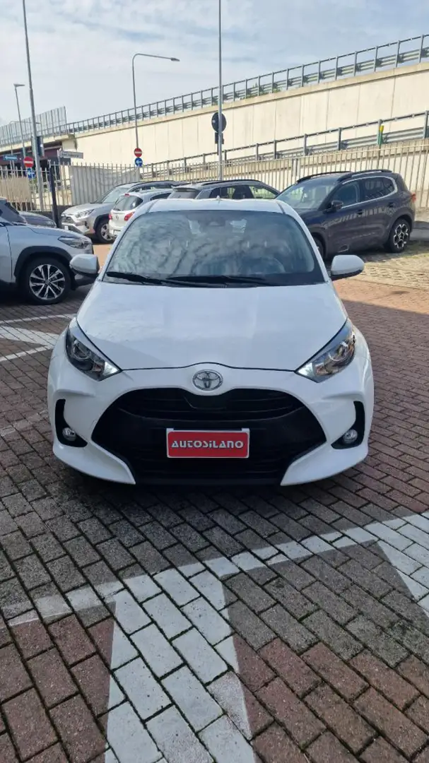 Toyota Yaris 1.0 5 porte Active Blanc - 2