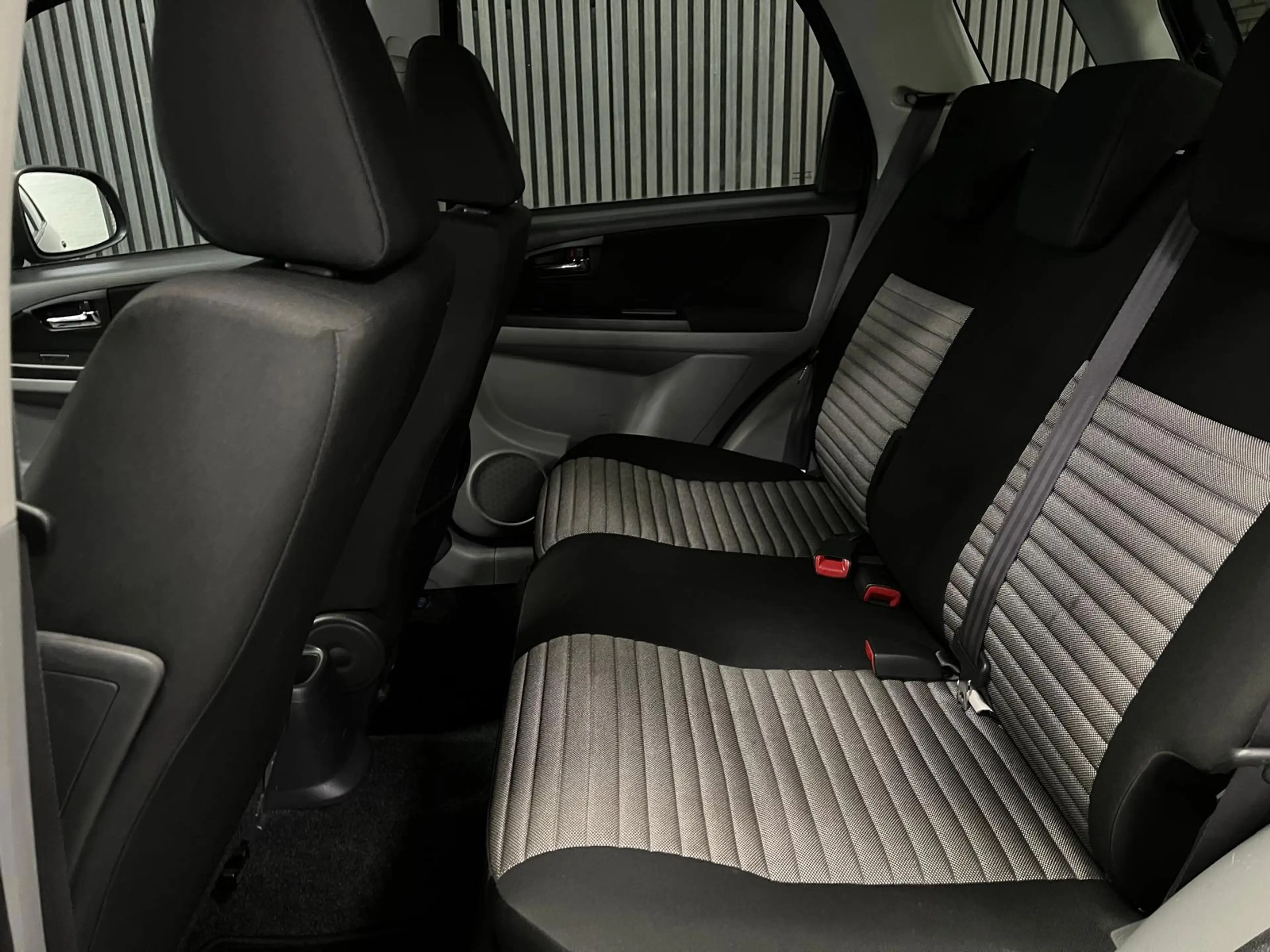 Suzuki SX4 1.6 Exclusive 1e Eigenaar - NAP - Auto Airco - Par — photo 29