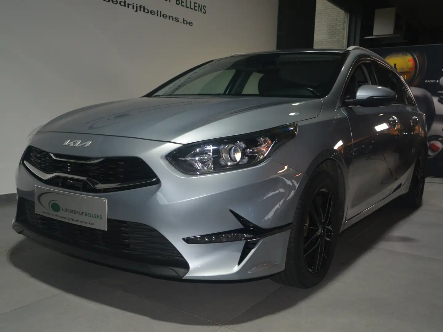 Kia Ceed SW / cee'd SW Ceed SW 1.5 T-GDI DCT7 OPF JBL Sound Edition Gris - 2