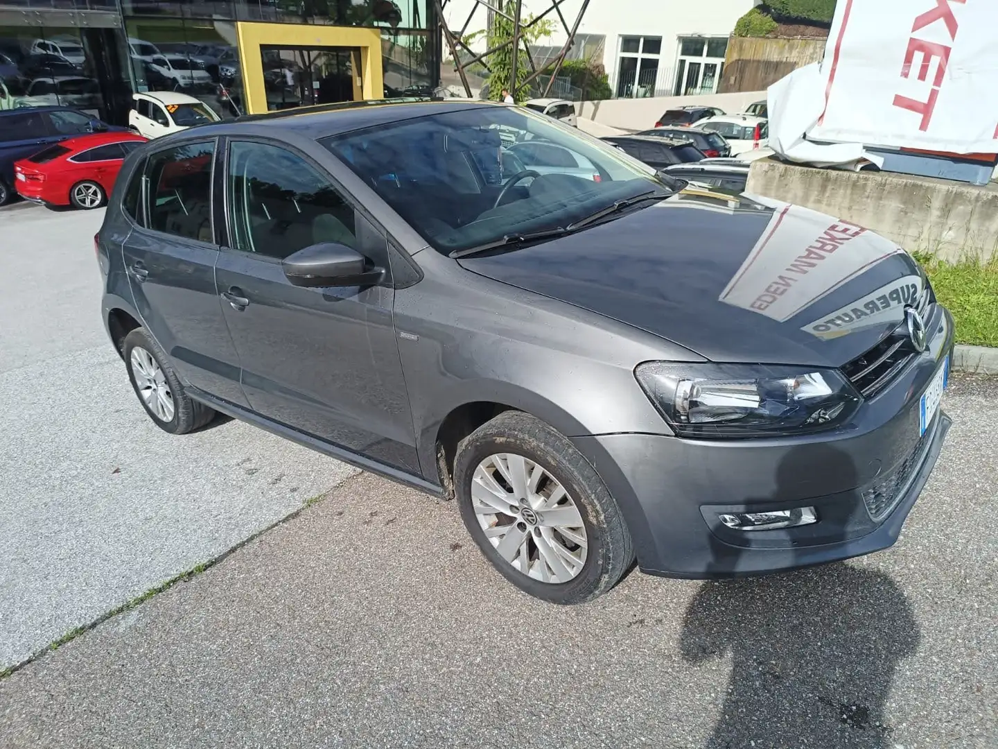 Volkswagen Polo Polo 5p 1.6 tdi Comfortline 90cv Grijs - 2