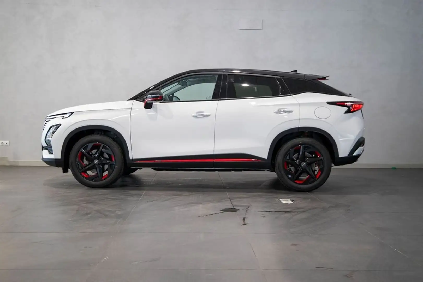 Omoda 5 1.6 T-GDI 136.kW (18CV) DCT Comfort Weiß - 2