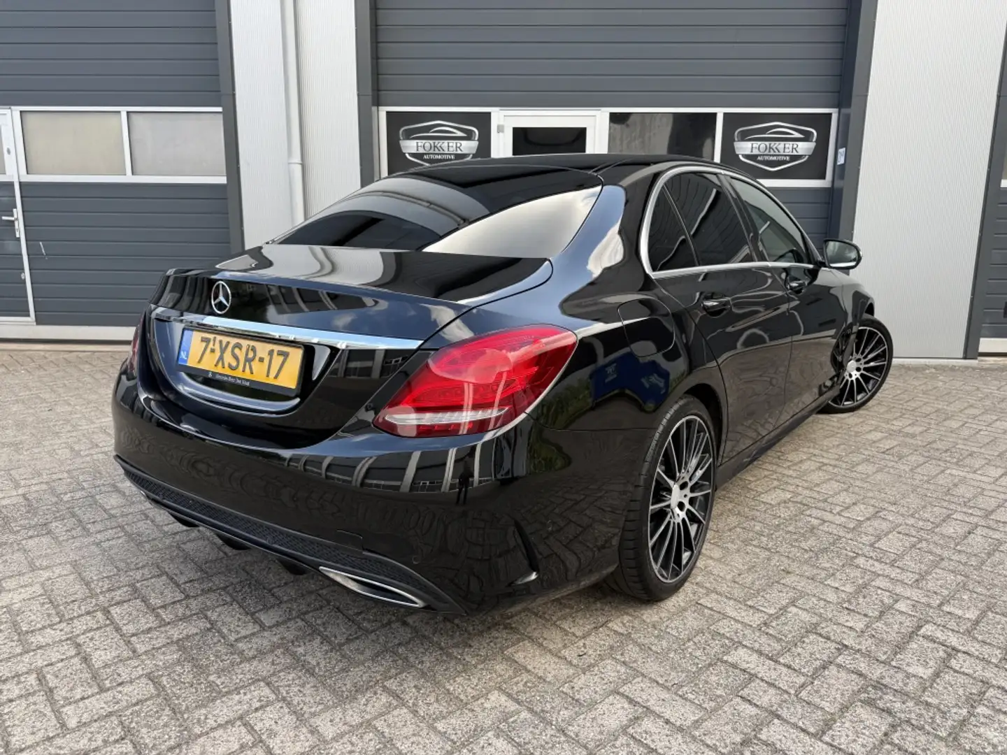 Mercedes-Benz C 300 CDI HY. AMG Burmester 19" lichtmetaal cruise PDC L Zwart - 2