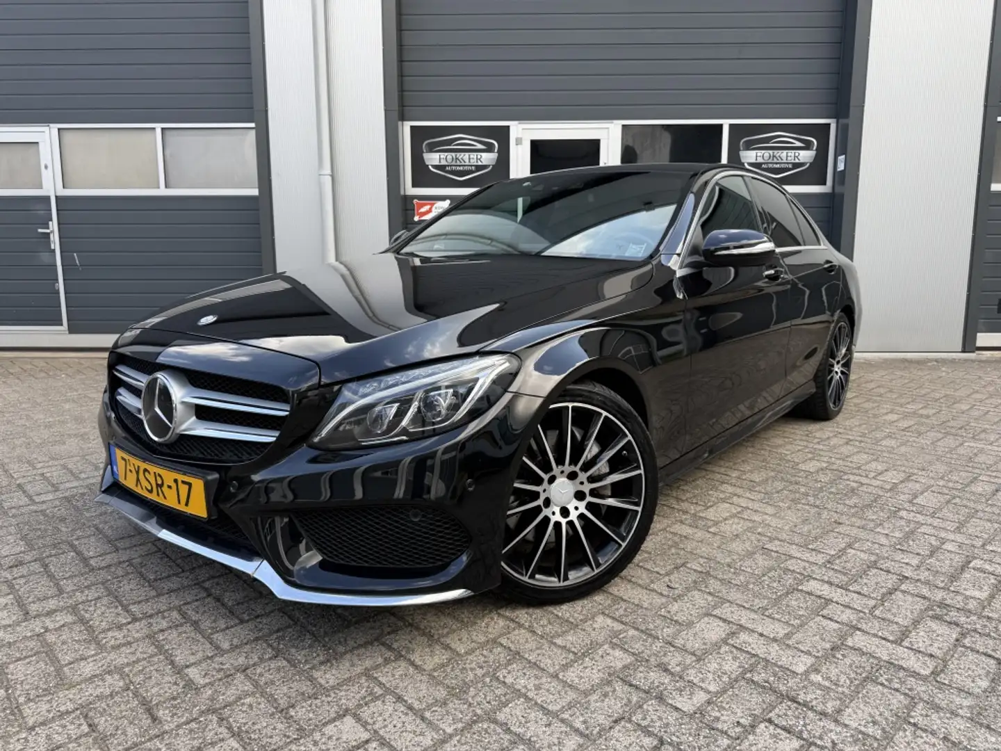 Mercedes-Benz C 300 CDI HY. AMG Burmester 19" lichtmetaal cruise PDC L Zwart - 1