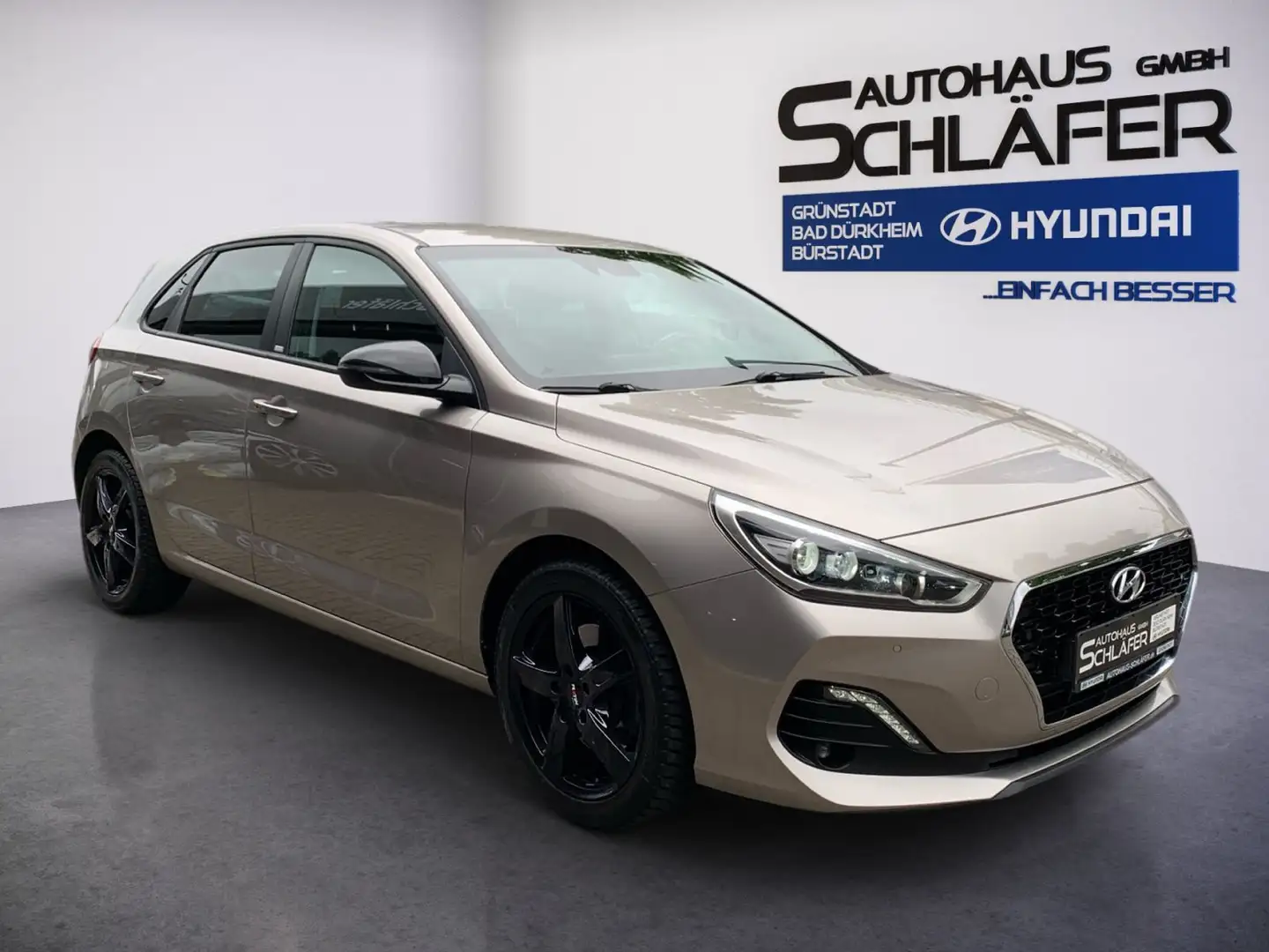 Hyundai i30 7-DCT 1.4 T-GDI YES! Plus Standheizung Weiß - 2