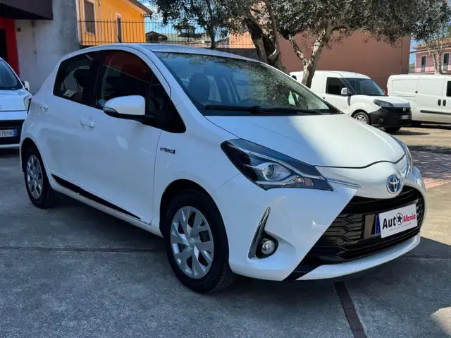 Toyota Yaris Yaris III 2017 5p 1.5h Active my18