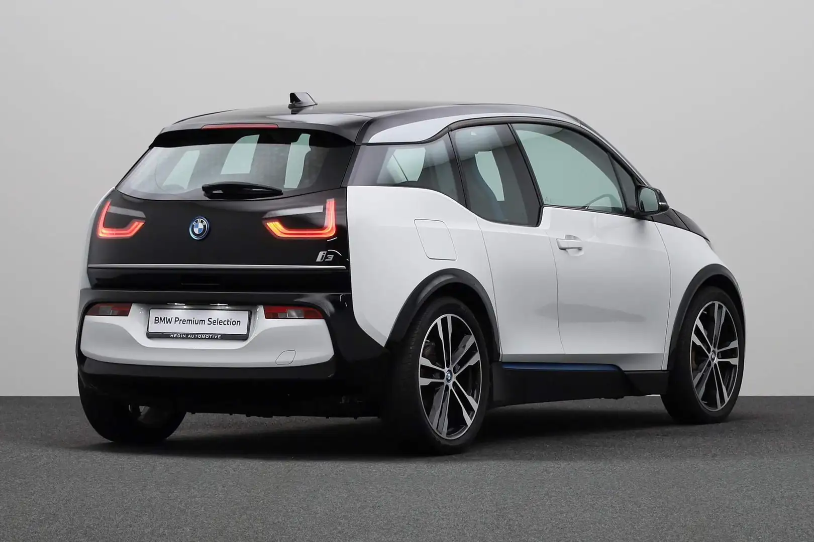 BMW i3 Basis 120Ah 42 kWh | Sportpakket | Stoelverwarming Wit - 2