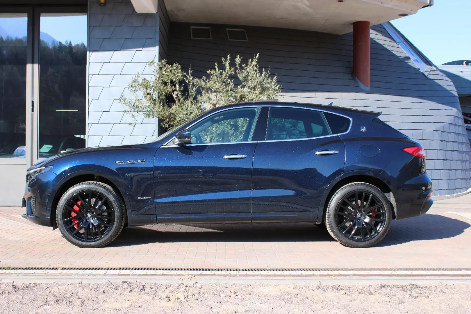 Maserati Levante V6 Diesel 275 CV AWD Gransport Blu/Azzurro - 1