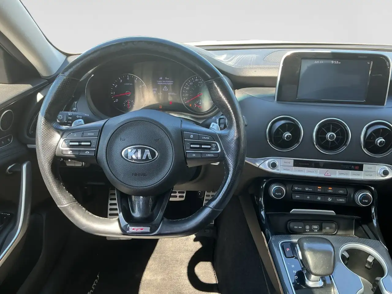 Kia Stinger photo Kia Stinger