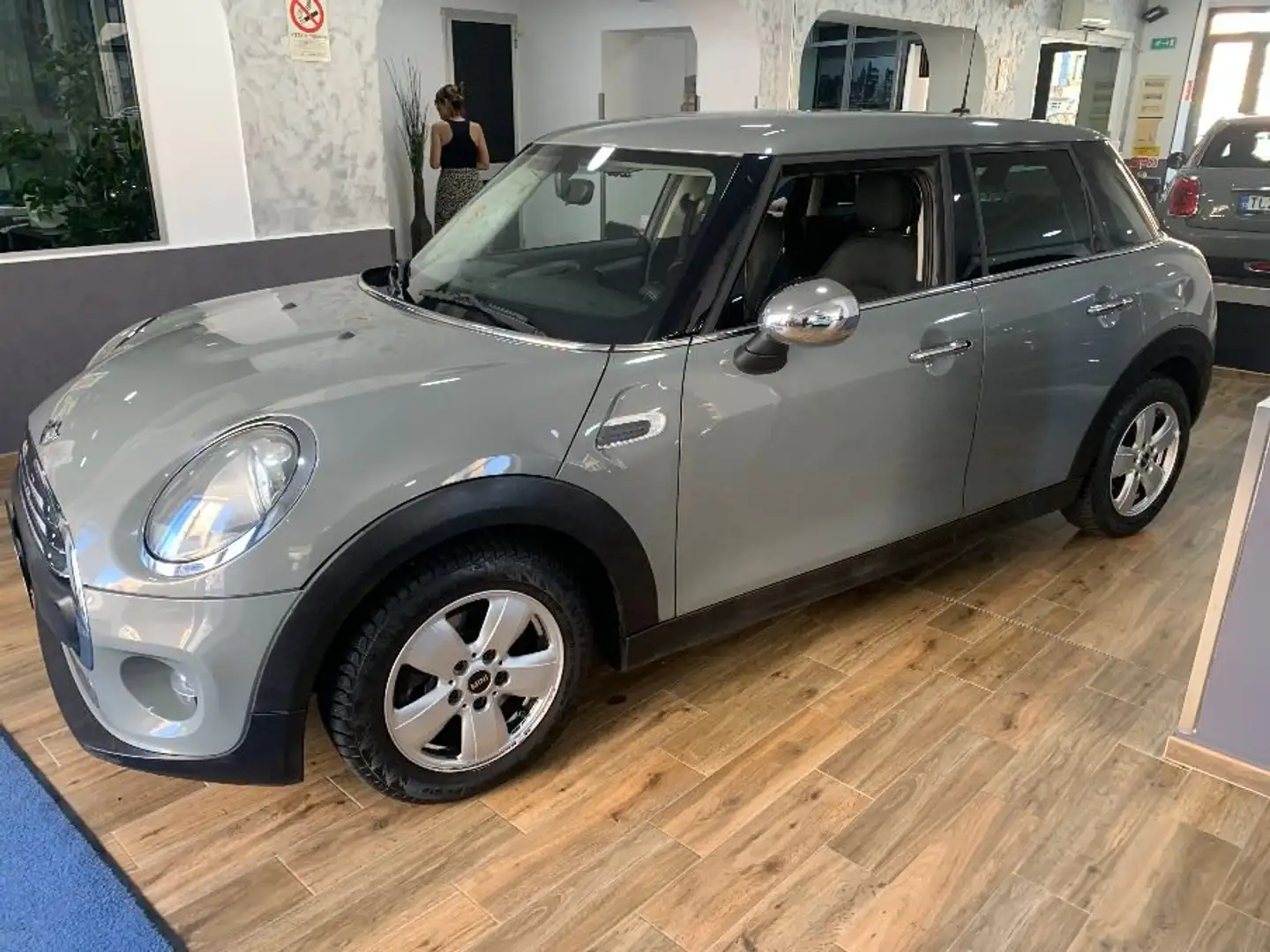 MINI One D Mini 1.5 One D 5p - OK NEOPATENTATI Grau - 1