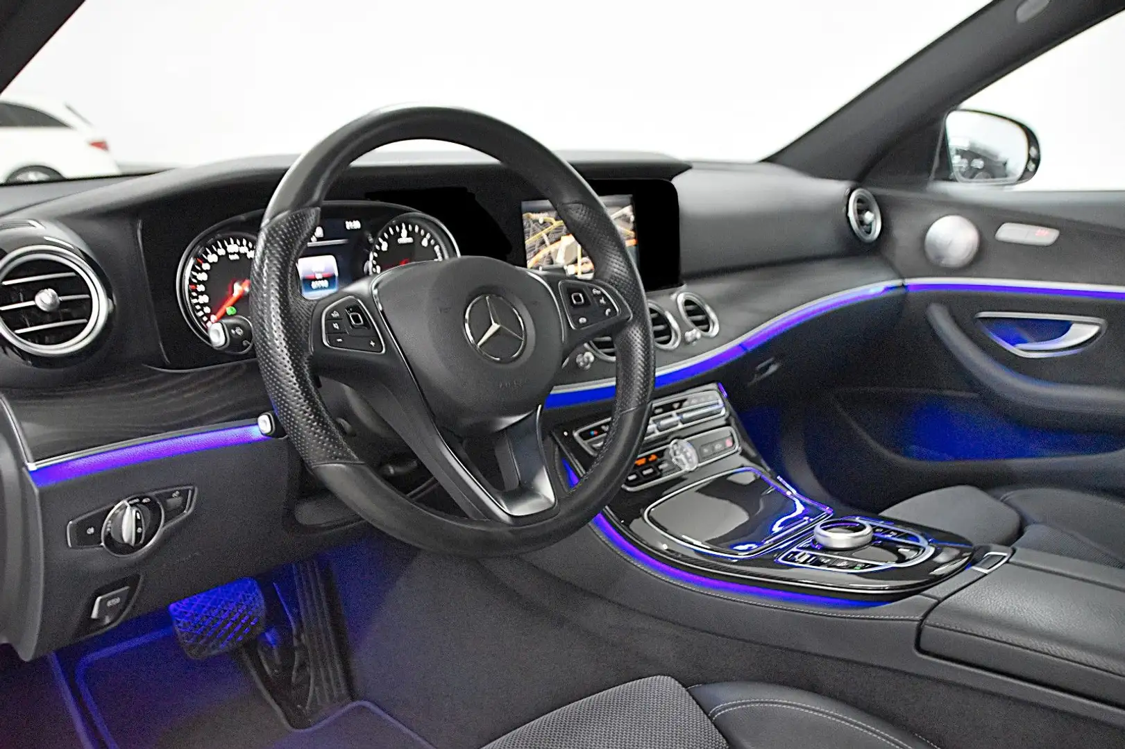 Mercedes-Benz E 220 D T 9G-TRONIC EXCLUSIVE*AUS 2 HAND* Gris - 2