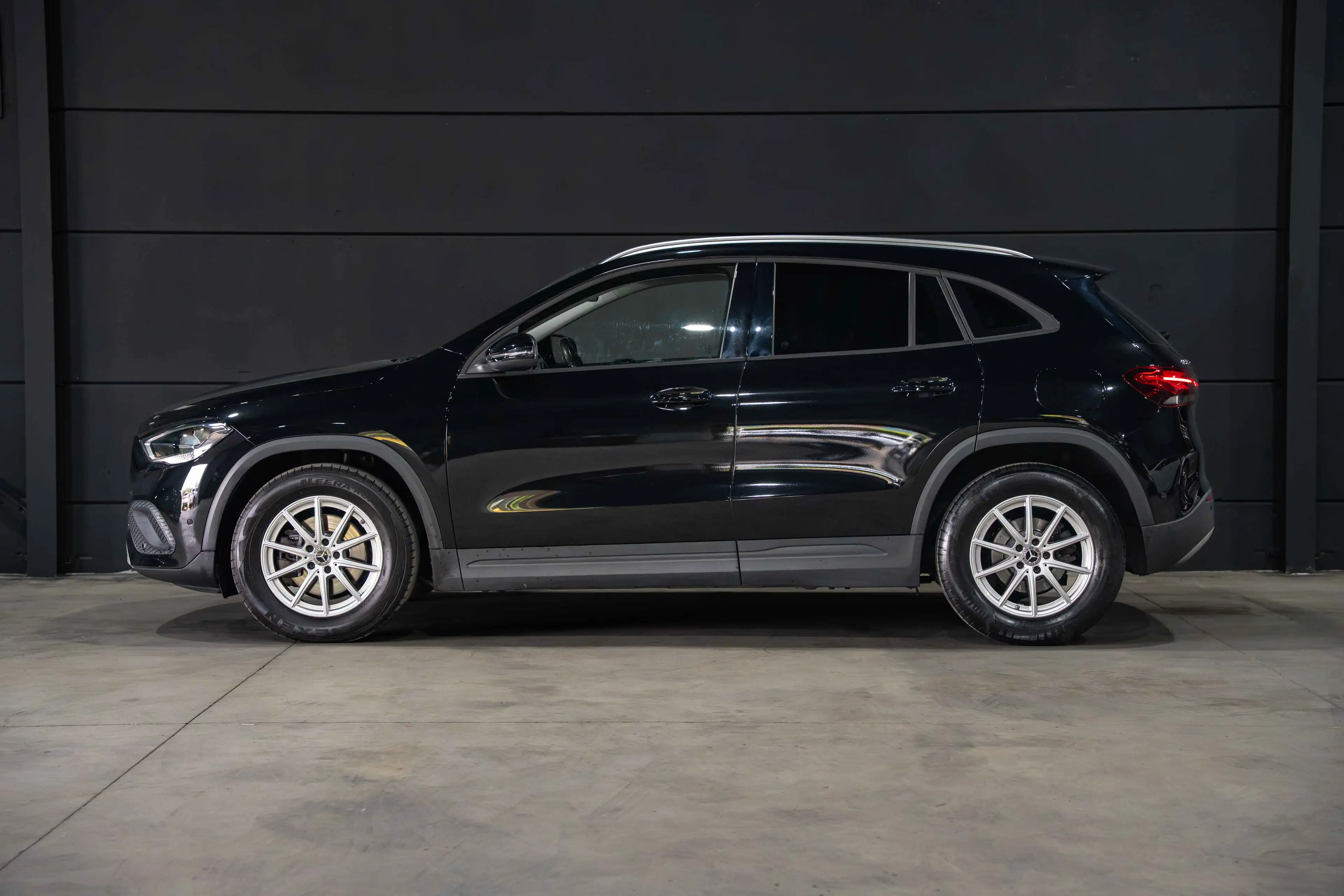 Mercedes-Benz GLA 180 GLA 180 d Business Solution Essential — photo 3