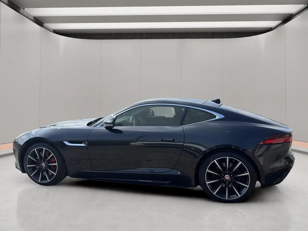Jaguar F-Type снимка Jaguar F-Type