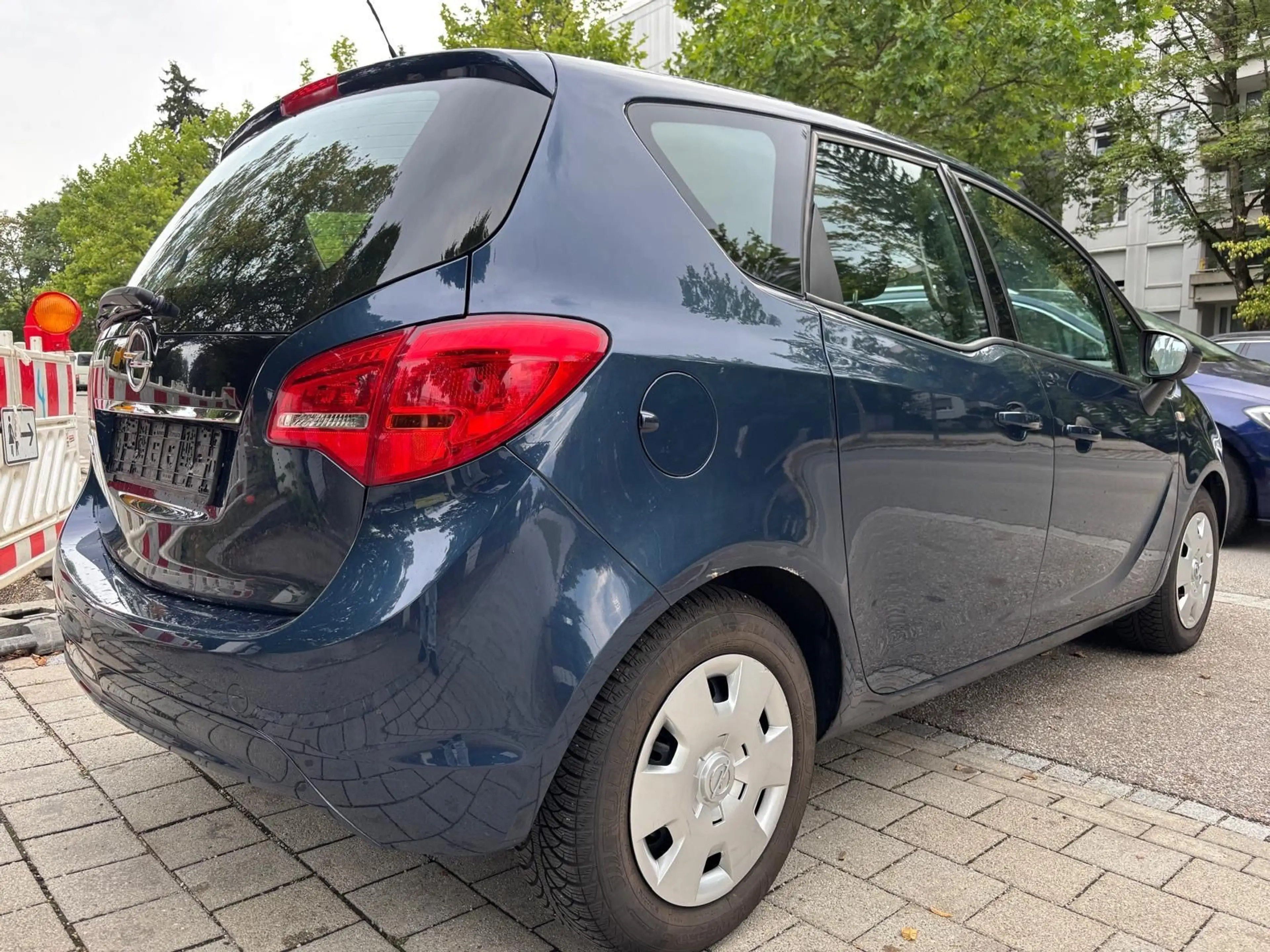 Opel Meriva B Edition — photo 5