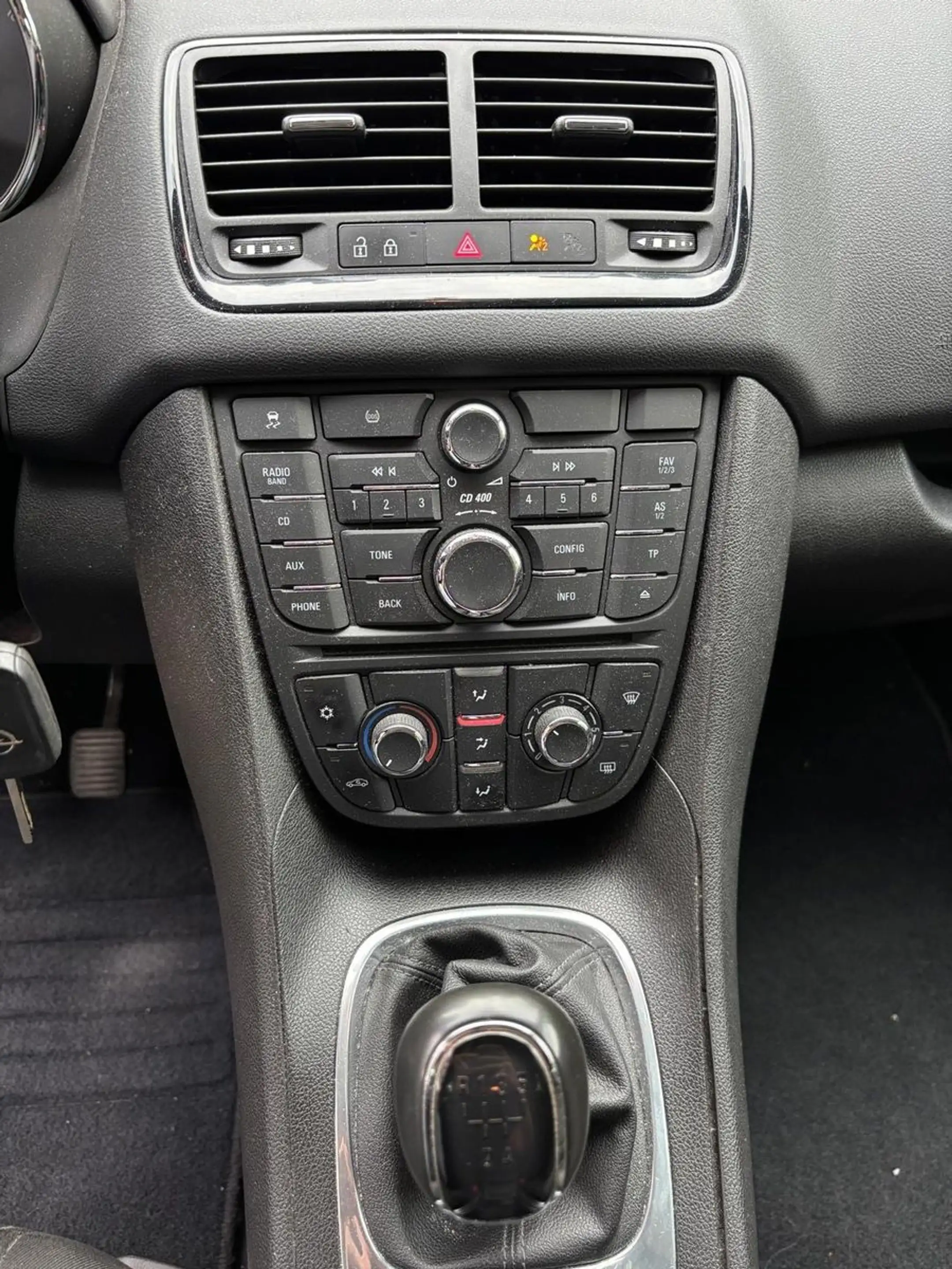 Opel Meriva B Edition — photo 12