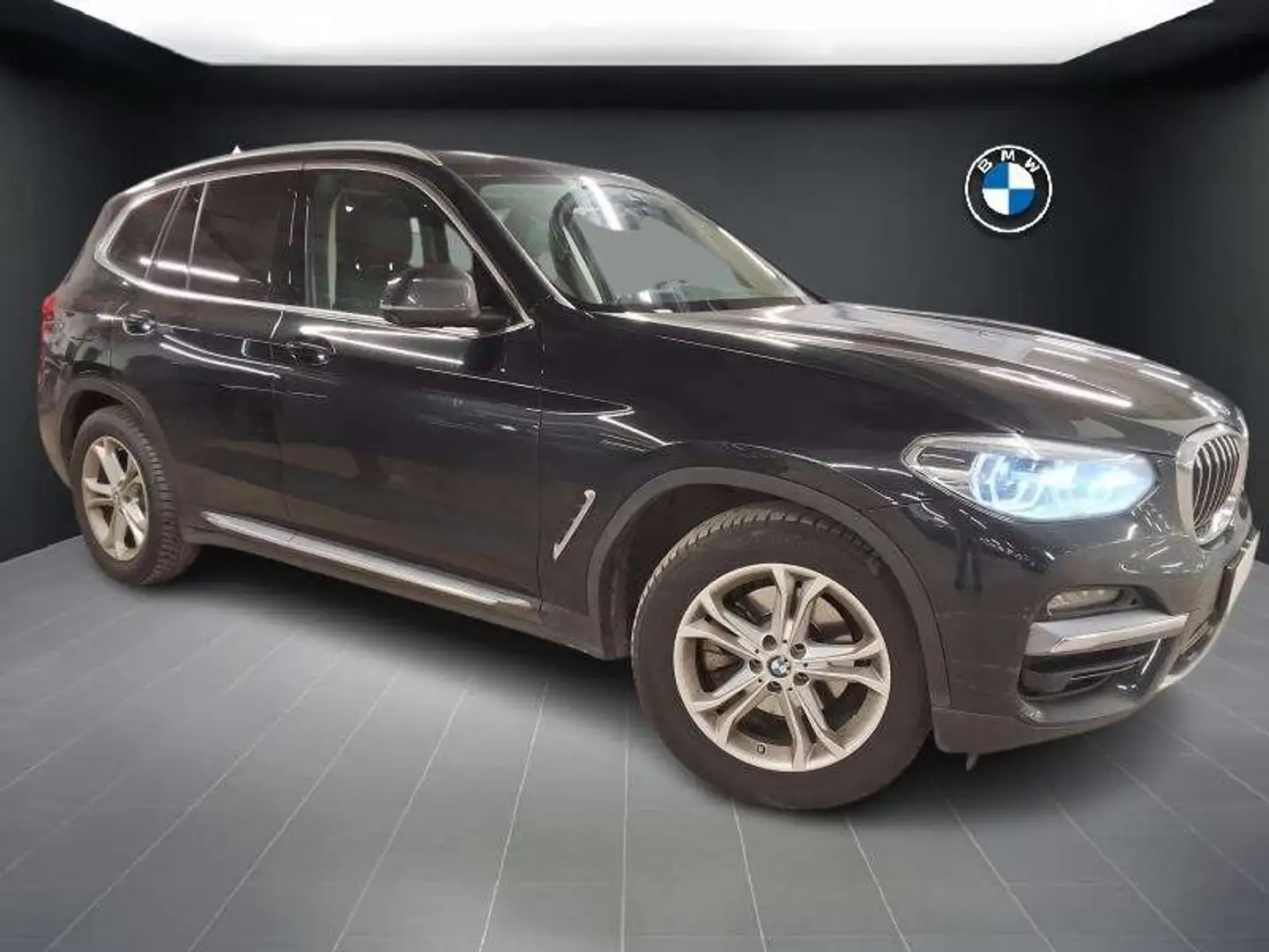 BMW X3 Luxury line 20d Noir - 2