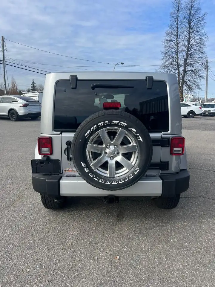 Jeep Wrangler снимка Jeep Wrangler