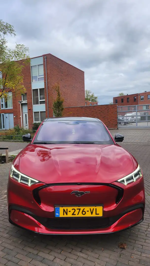 Ford Mustang Mach-E Mustang Mach-E AWD 75 kWh Červená - 2