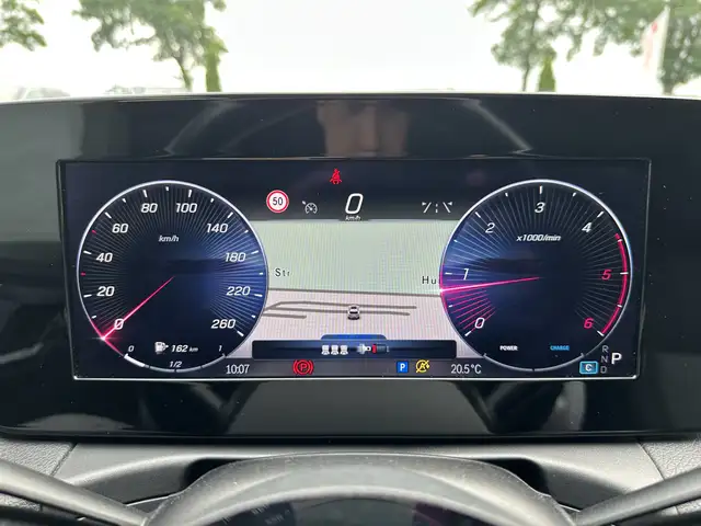 Mercedes-Benz C-Class view 18