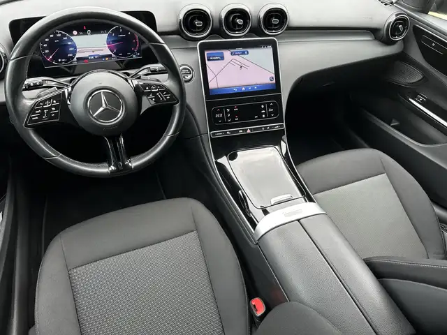 Mercedes-Benz C-Class view 13