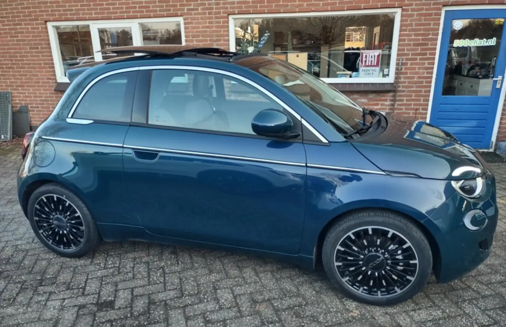 Fiat 500 E- 2023-Schuifdak- Met 2000 euro  Voorjaar korting Grün - 2