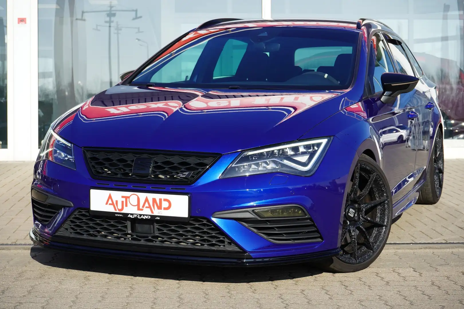 SEAT Leon ST Cupra 300 DSG LED ACC Navi Kamera DAB Modrá - 2