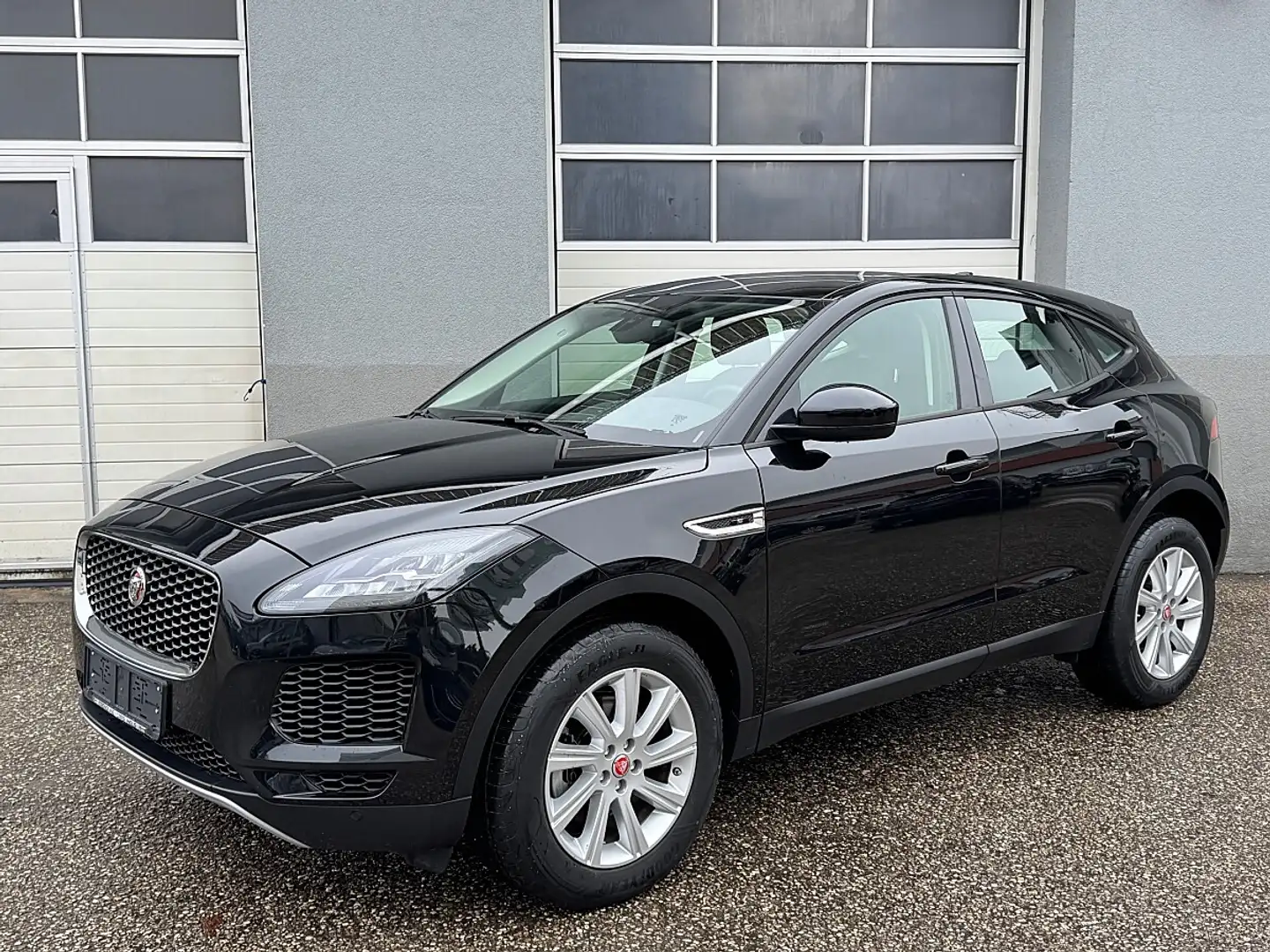 Jaguar E-Pace 2.0DI4 D150 SE AWD Aut. Noir - 1