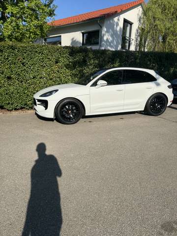 Porsche Macan Exclusiv