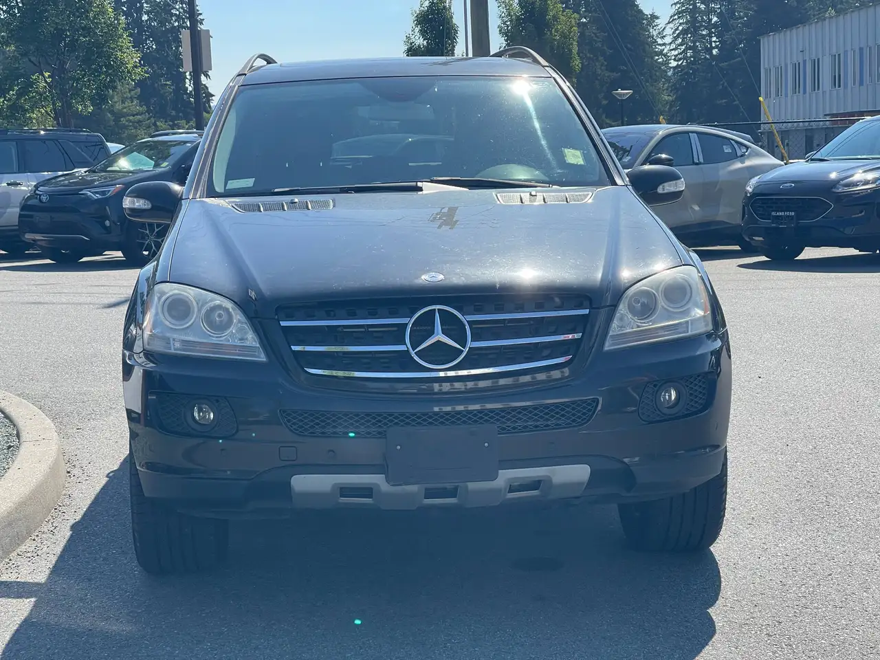 Mercedes-Benz M-Class photo Mercedes-Benz M-Class