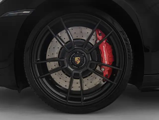 Porsche 911 view 9