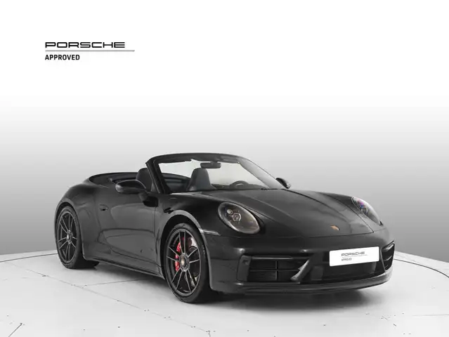Porsche 911 view 7