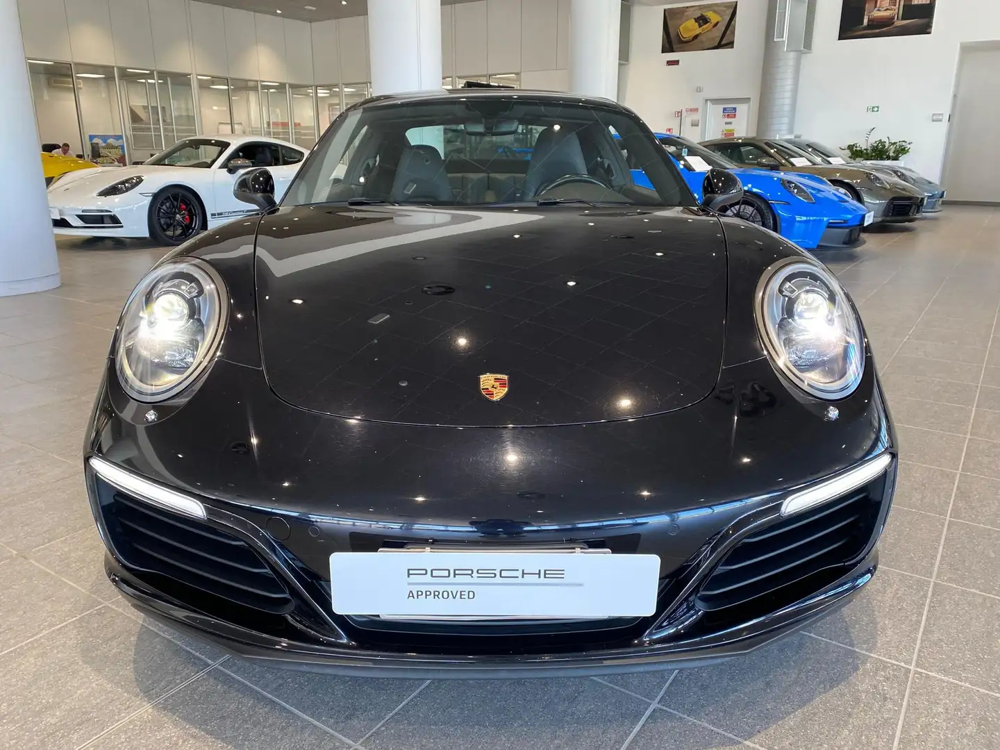 Porsche 991 911 Carrera 4 Coupé 370 cv PDK Schwarz - 2