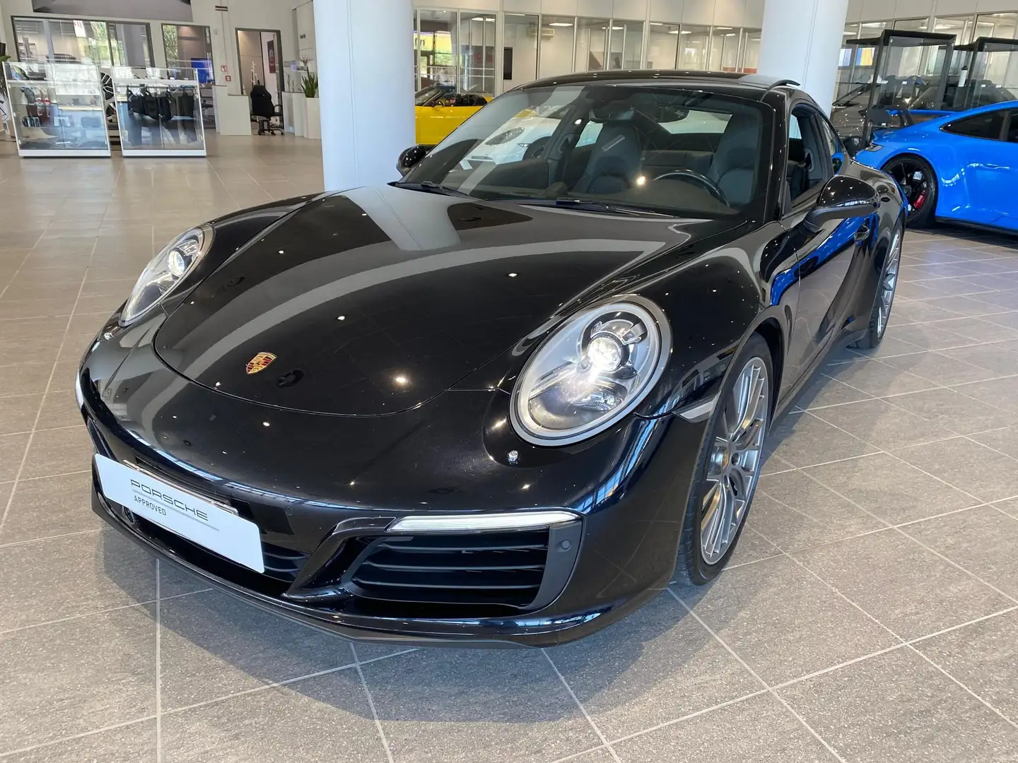Porsche 991 911 Carrera 4 Coupé 370 cv PDK Schwarz - 1
