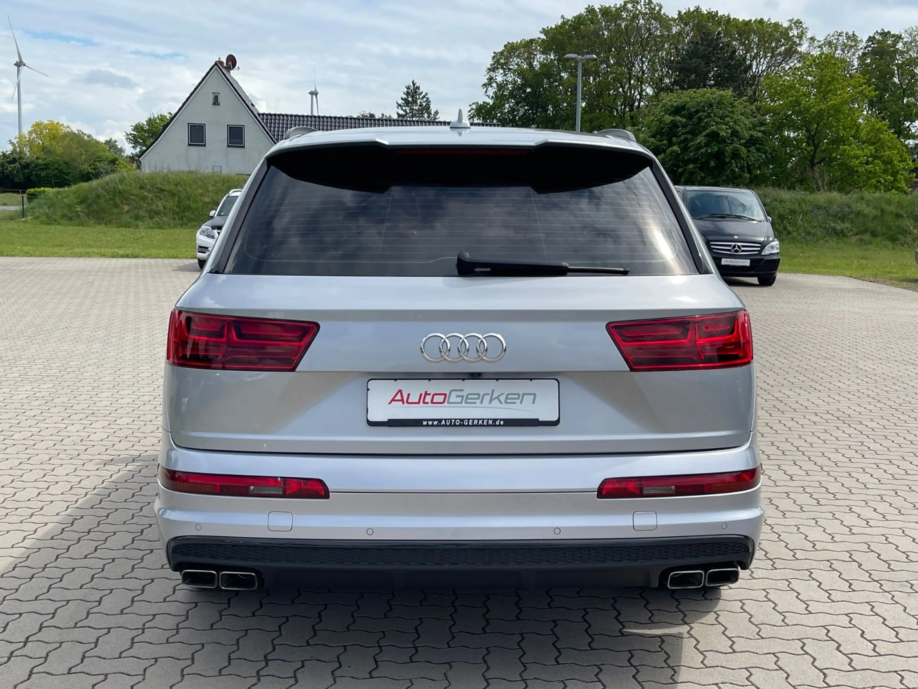 Audi SQ7 4.0 TDI quattro 2HD Standheizung Matrix — photo 7