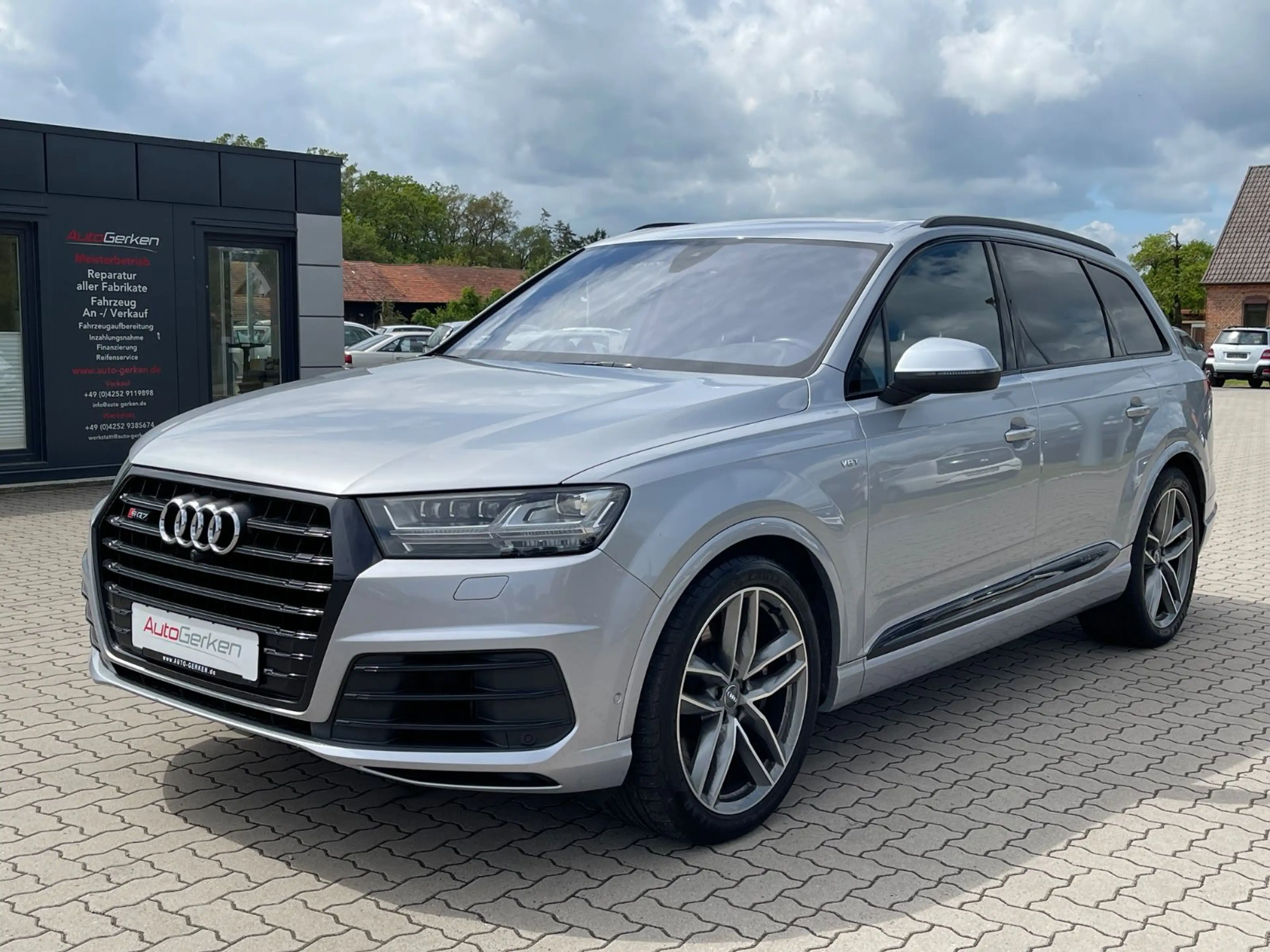 Audi SQ7 4.0 TDI quattro 2HD Standheizung Matrix — photo 2