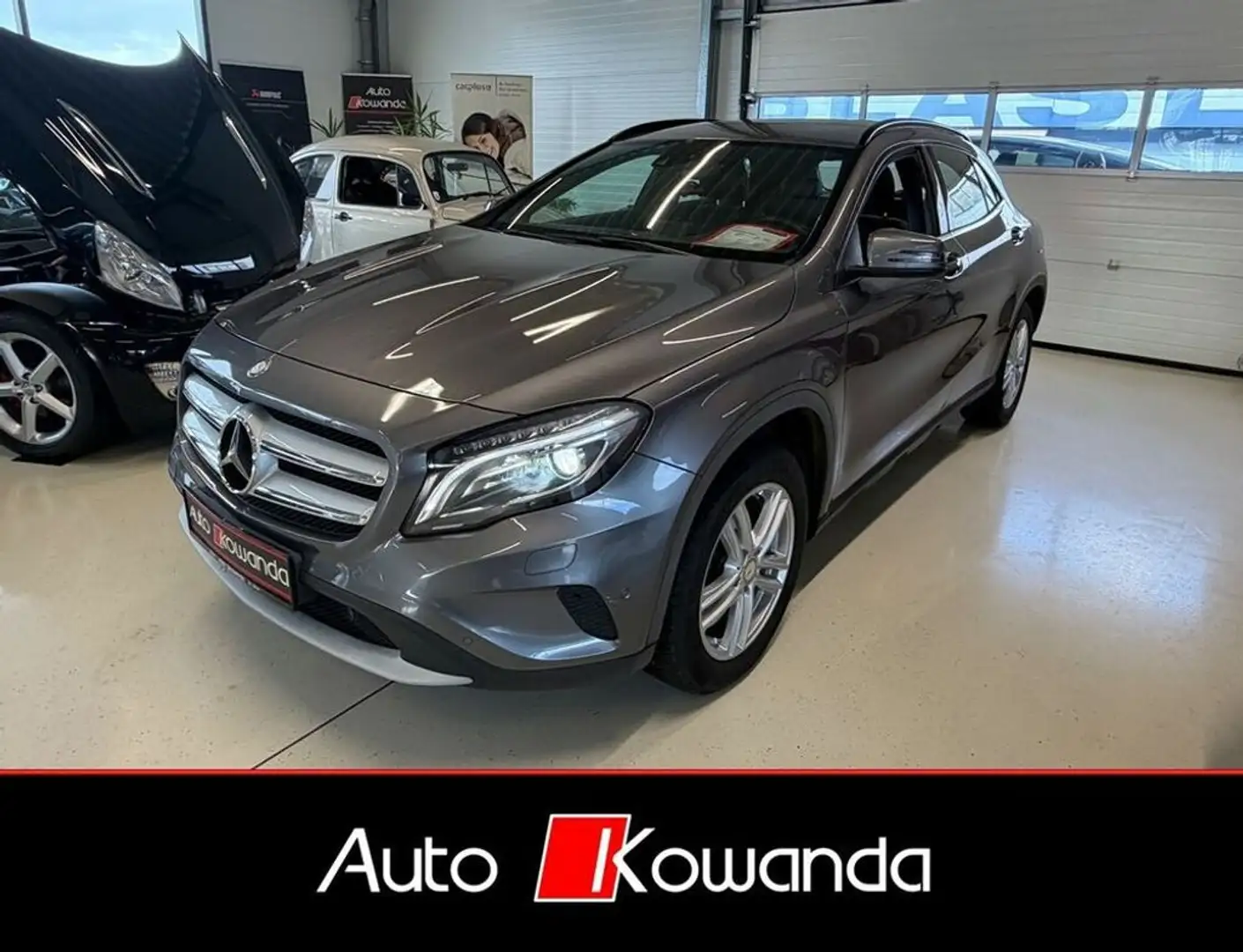 Mercedes-Benz GLA 200 CDI 4. Matic Aut. -1. Besitz Gris - 1