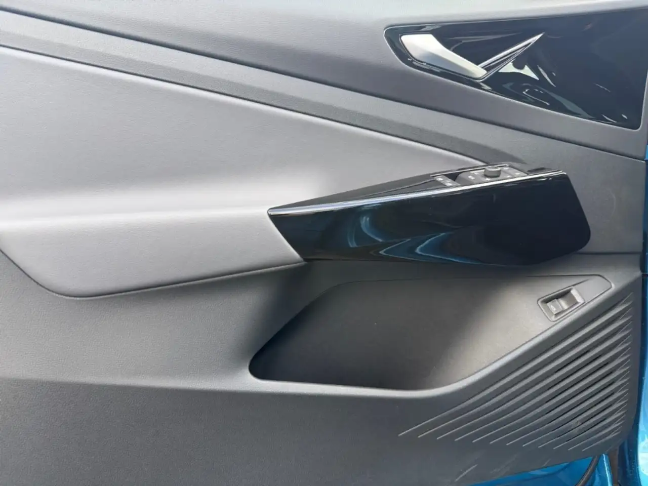 Volkswagen ID.5 Pro 210 kW (286 PS) 77 kWh 1-Gang-Automatik 15