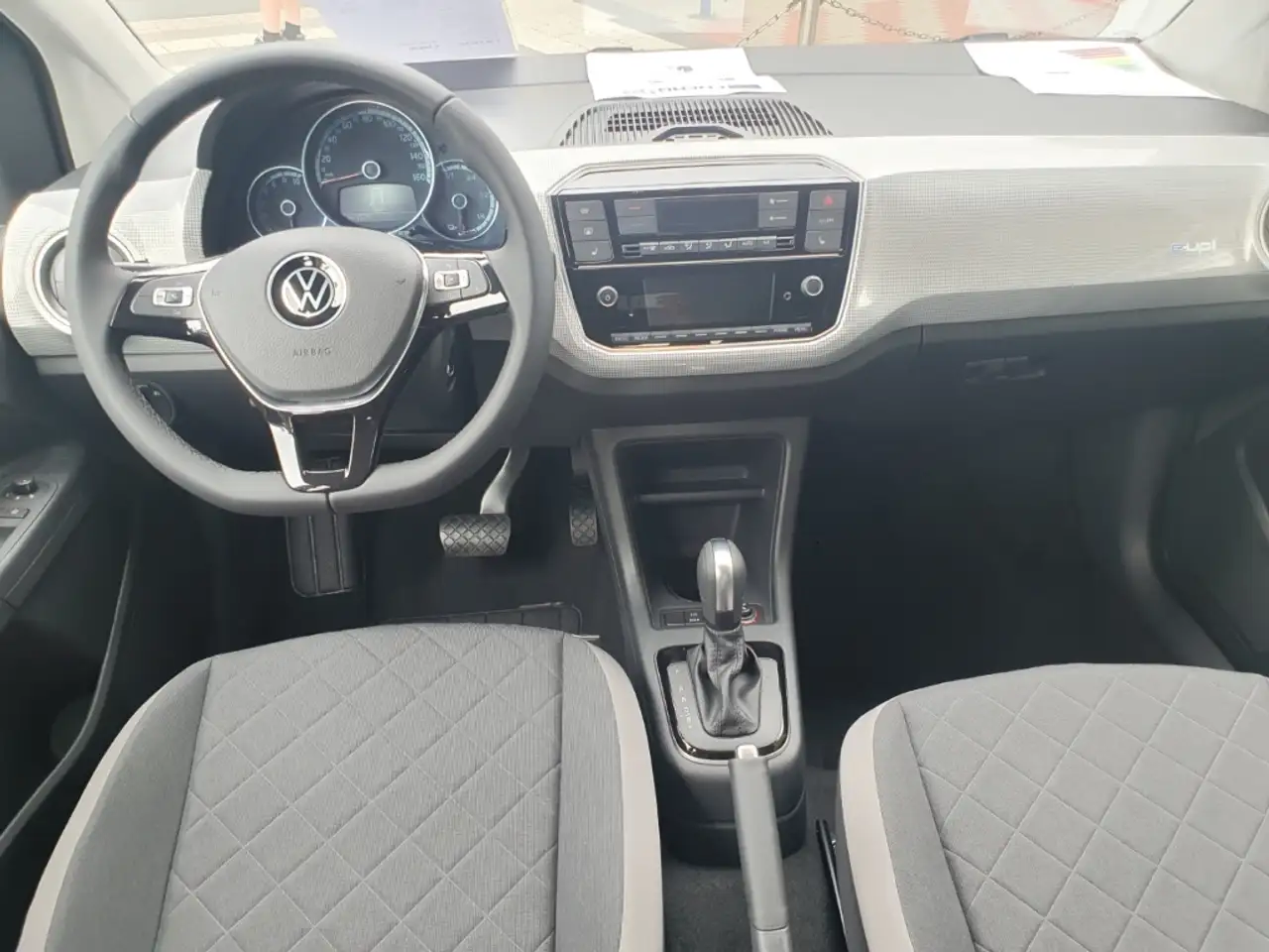 Volkswagen e-up! Edition Klimaautom DAB Ambiente Beleuchtung SHZ Rü 6