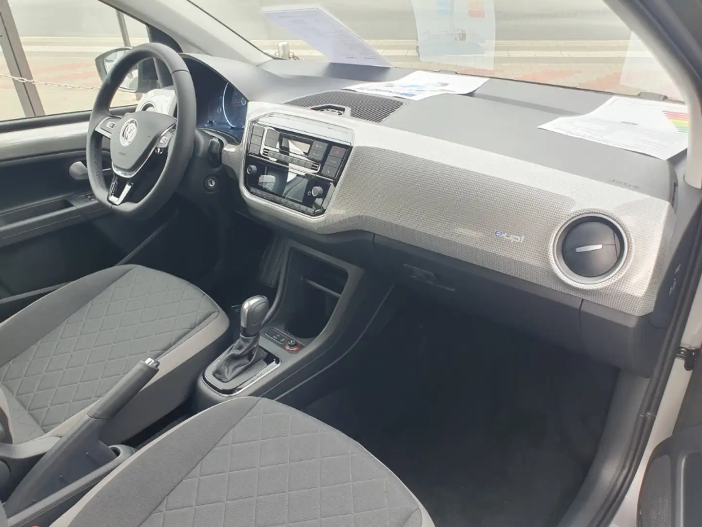 Volkswagen e-up! Edition Klimaautom DAB Ambiente Beleuchtung SHZ Rü Silber - 2